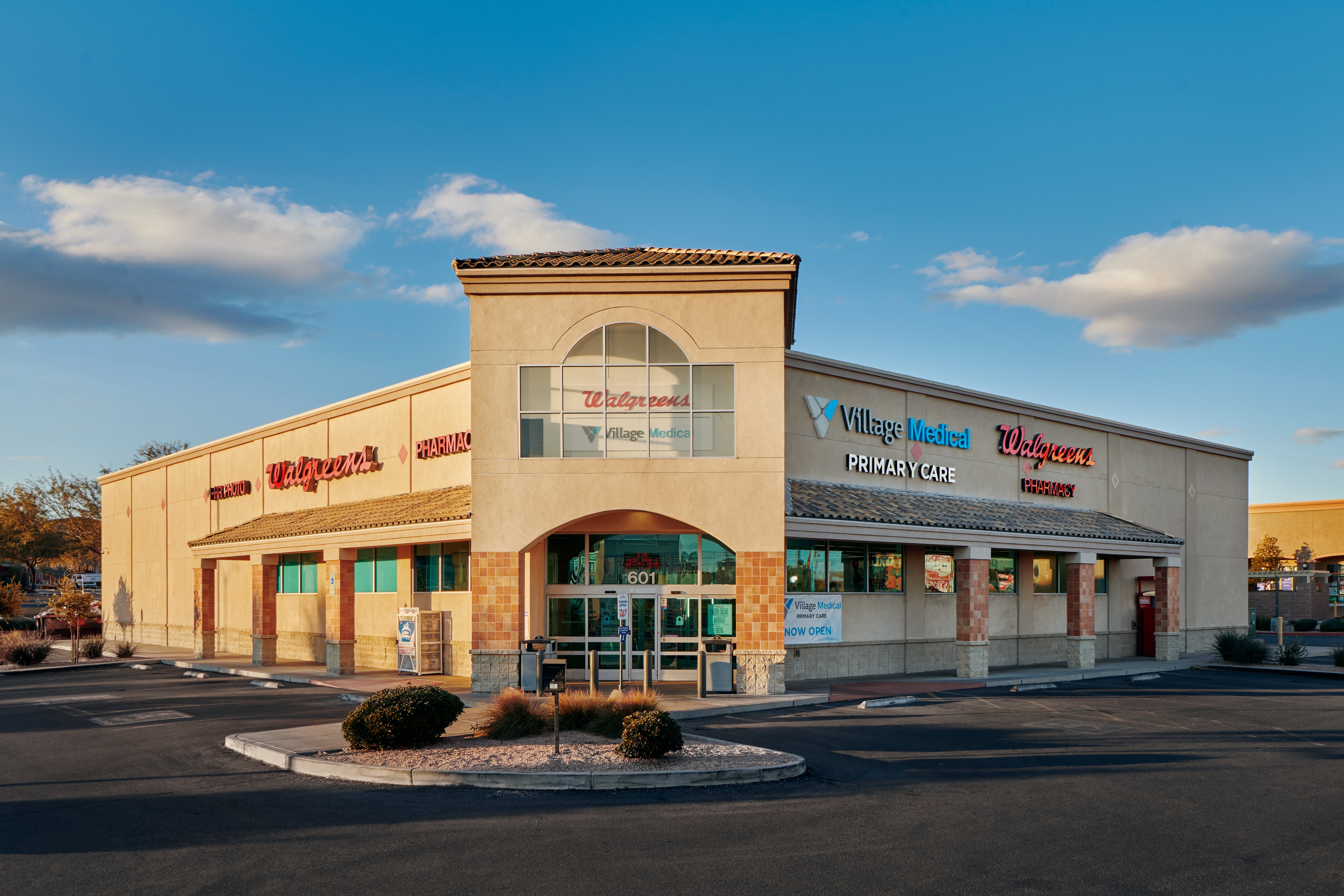 Village Medical at Walgreens - 601 S Green Valley Pkwy  Henderson, NV 89052